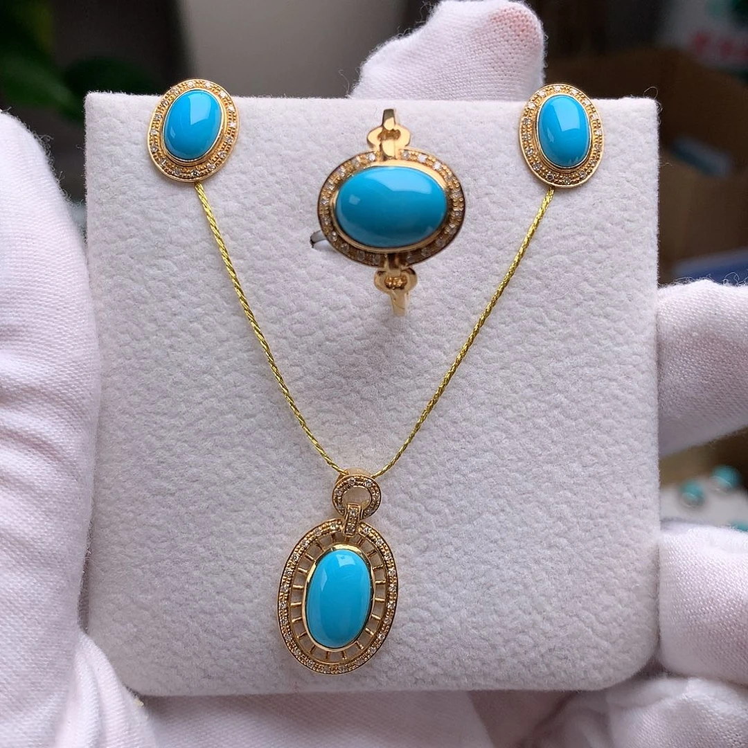 18K金镶嵌绿松石珠宝奇石