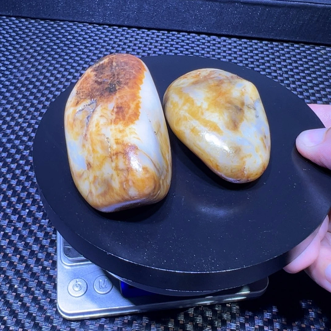 吊坠(不含链)未镶嵌和田玉（子料）245