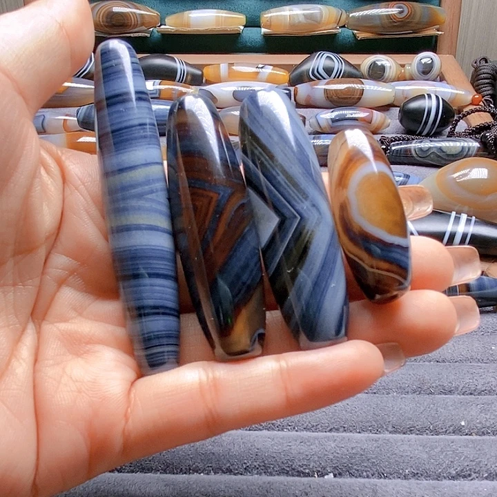 灰***儿玛瑙/玉髓未镶嵌吊坠(不含链)