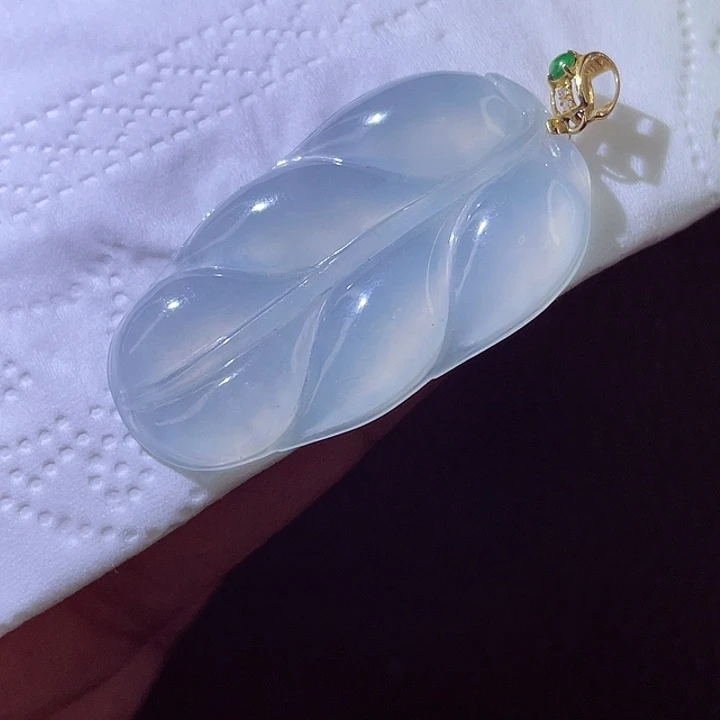 颈饰18K金镶嵌翡翠翡翠