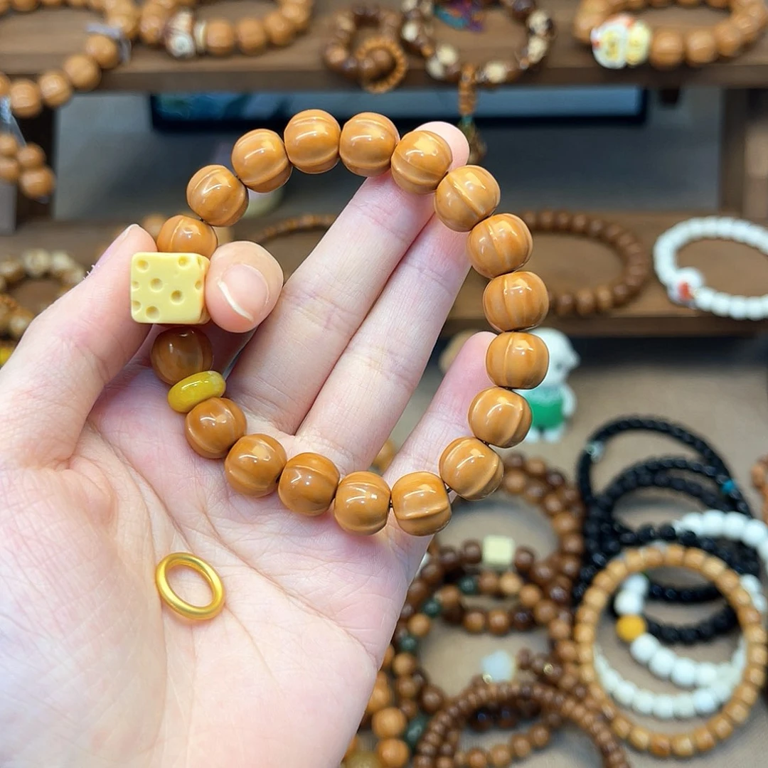 猴头核桃吊坠爱**芙搭配奶酪