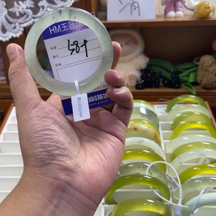 蛇纹石玉未镶嵌手镯219