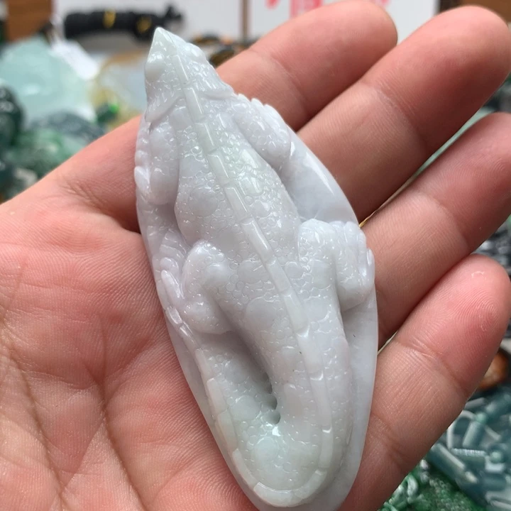 翡翠颈饰未镶嵌保真天然a货翡翠