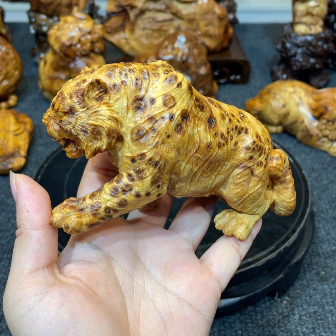 柏木（崖柏）太行精品陈化黄金底满留疤老虎摆件