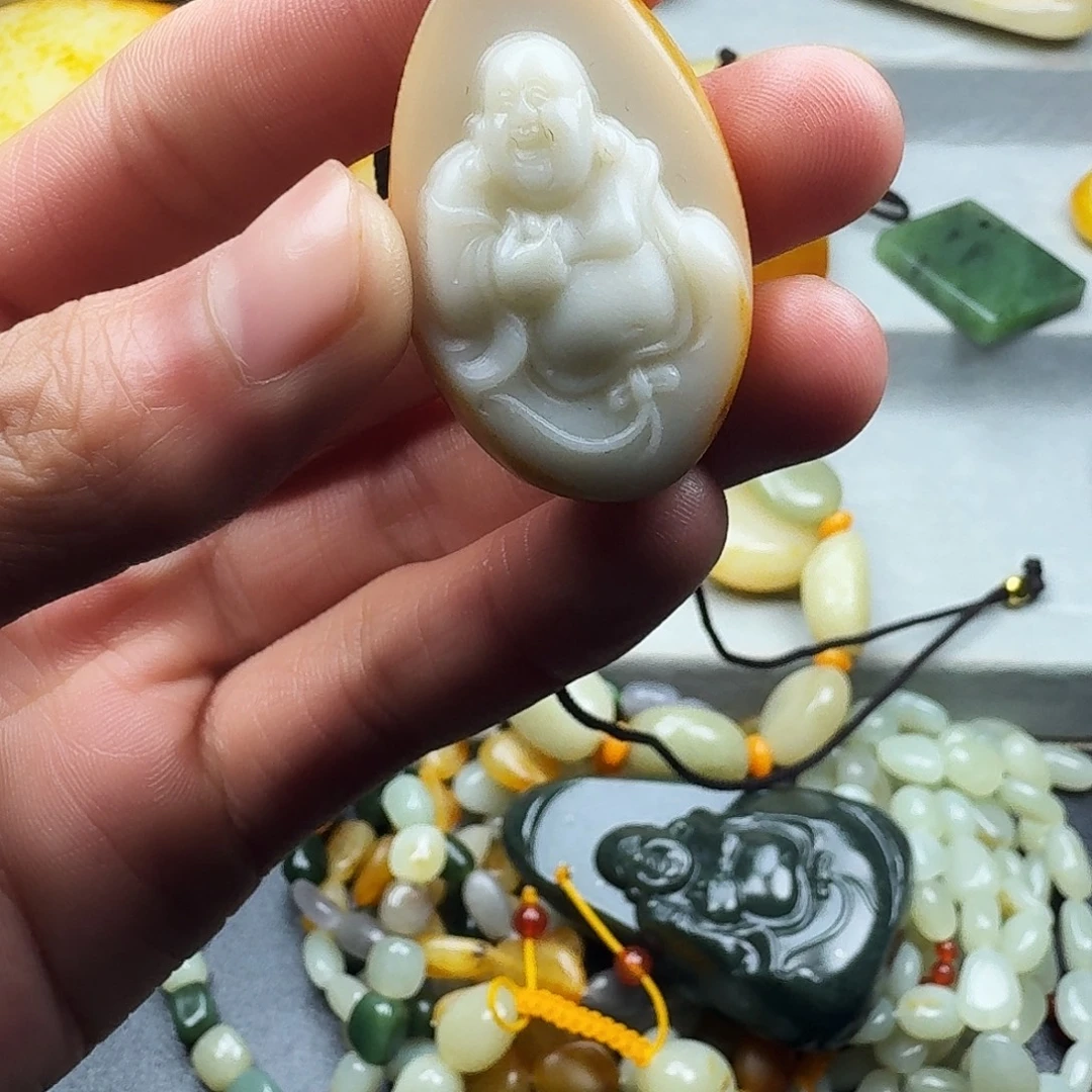 和田玉未镶嵌颈饰