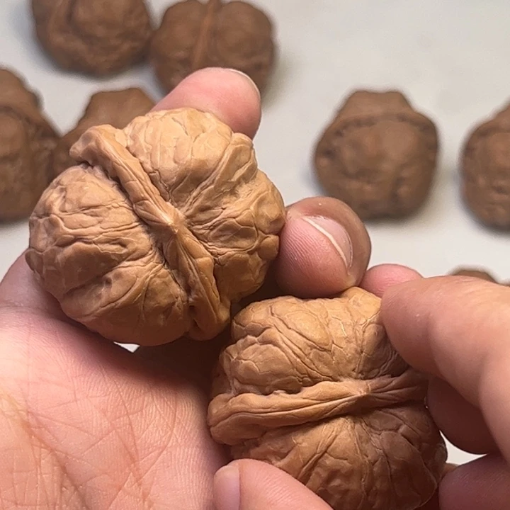 真***妹文玩核桃吊坠蛤蟆头