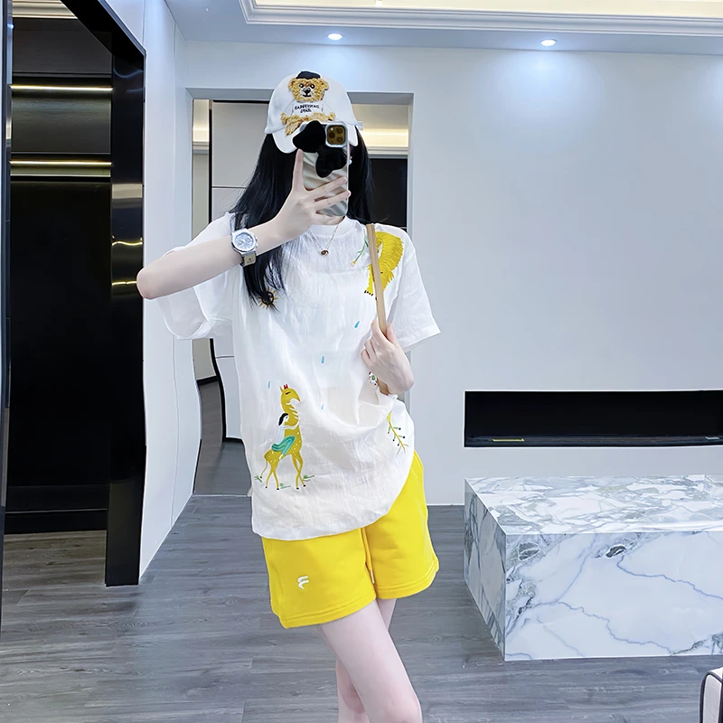 短裤套装女夏装两件套2025新款洋气炸街宽松多巴胺一整套搭配