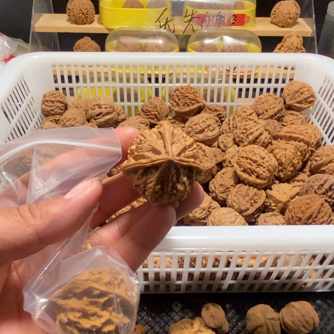 *****吊坠文玩核桃核桃异形