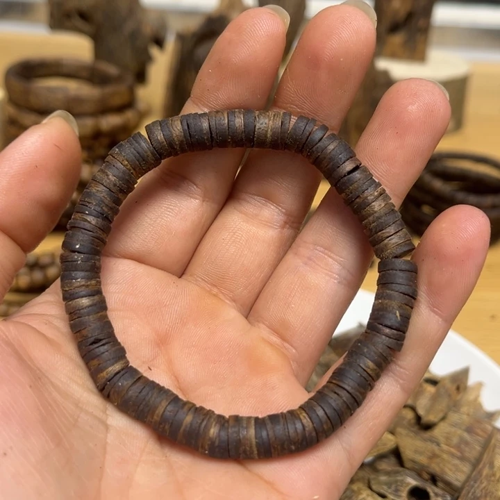 沉香沉香碎屑红骨凹身99沉9克08单圈