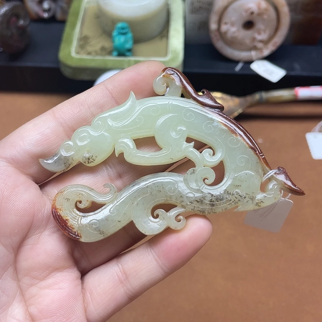 和田玉未镶嵌把件