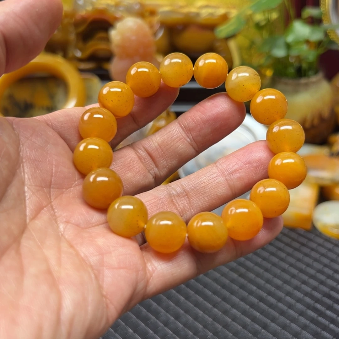 石英质玉未镶嵌颈饰