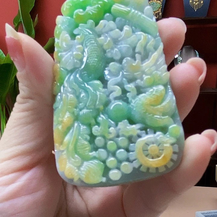 翡翠未镶嵌颈饰吊坠