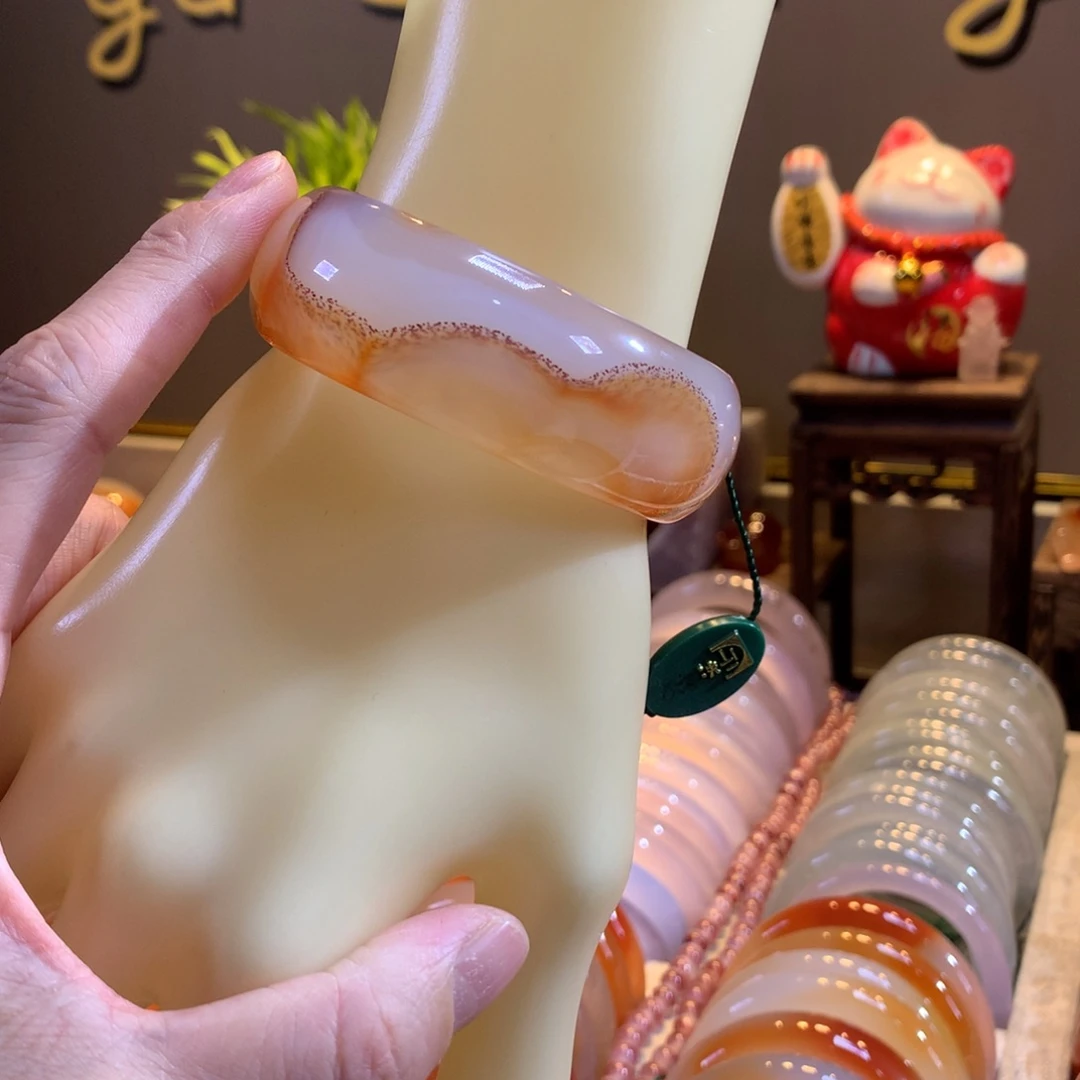 玛瑙/玉髓未镶嵌手镯90号