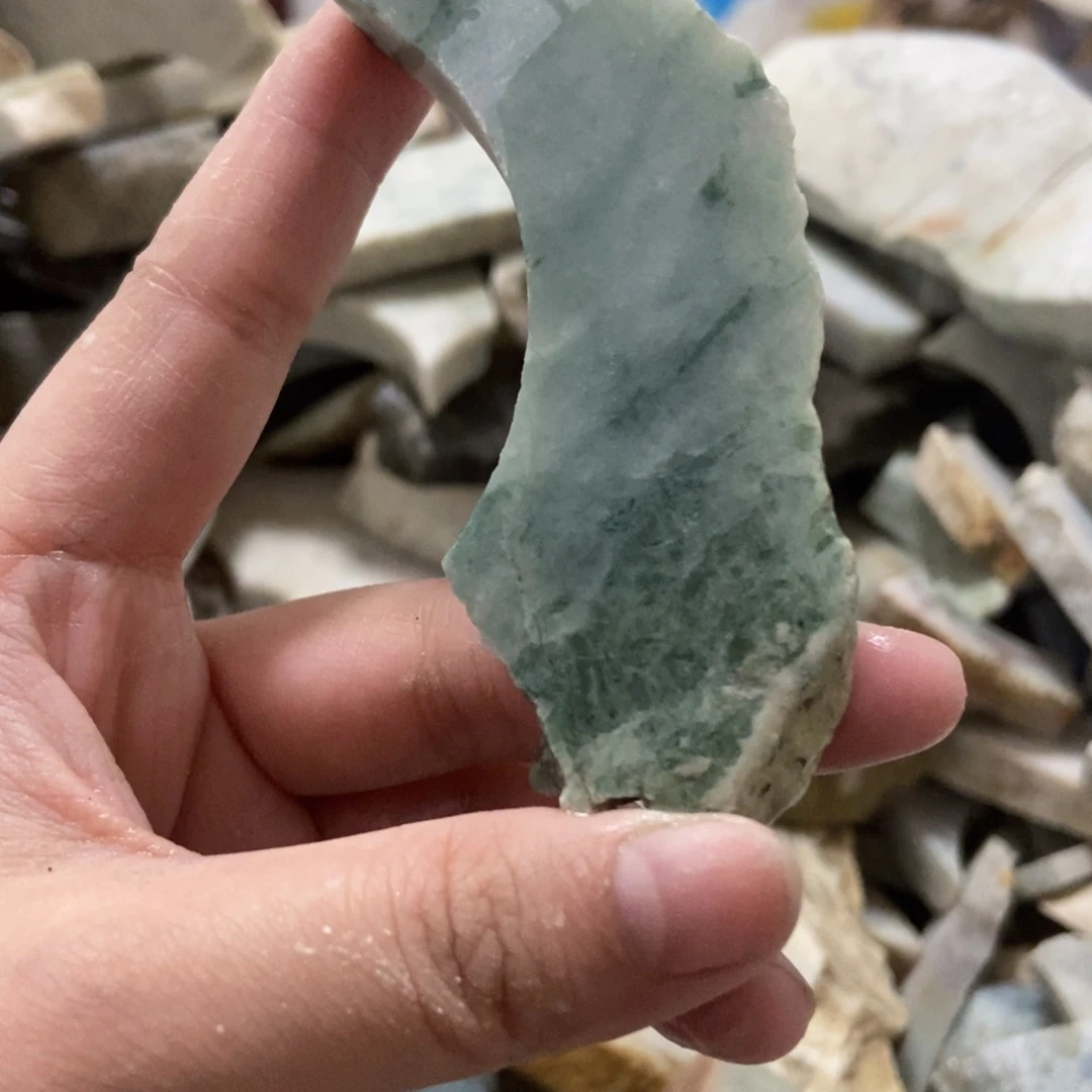 翡翠未镶嵌颈饰天然翡翠