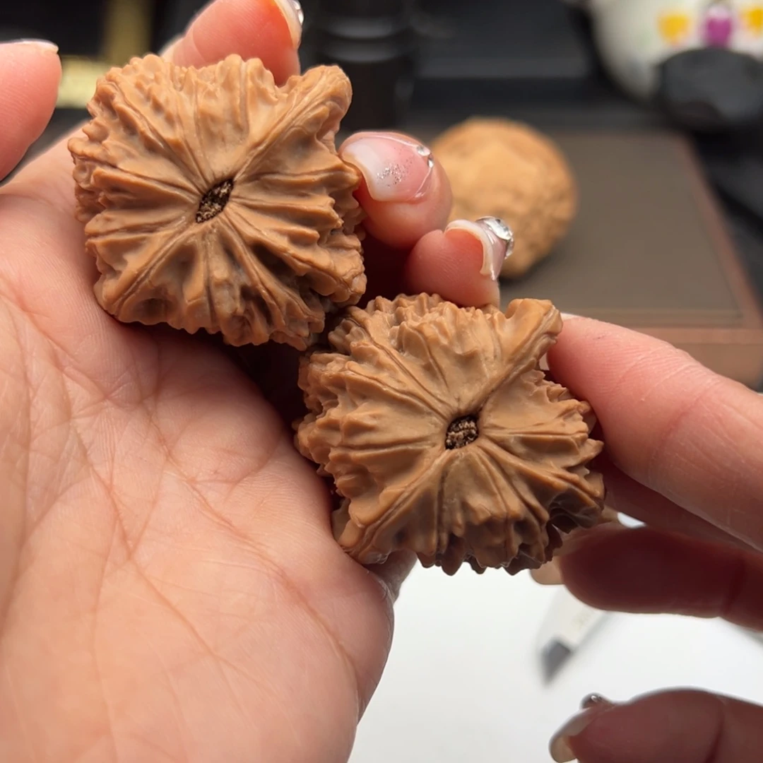 文玩核桃把件马老四42