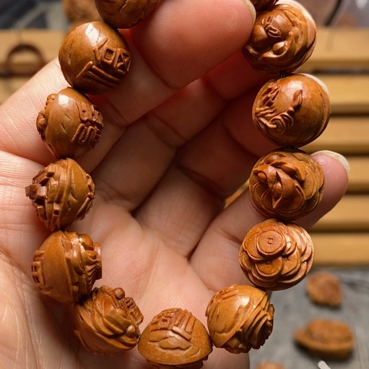 桃核雕刻聚宝盆元宝手串