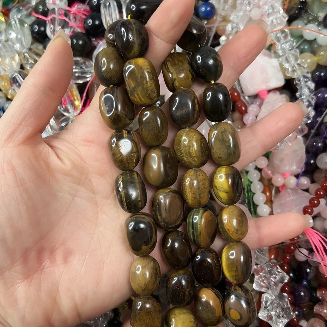 玛瑙/玉髓未镶嵌珠宝半成品，卡12x17黄虎一条
