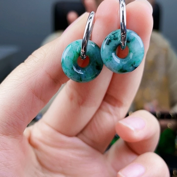 翡翠耳饰未镶嵌饰品