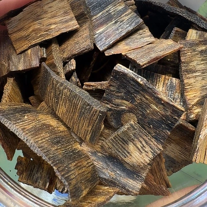 3***8沉香沉香碎屑海南高端红油白棋皮油沉水老料52.9克