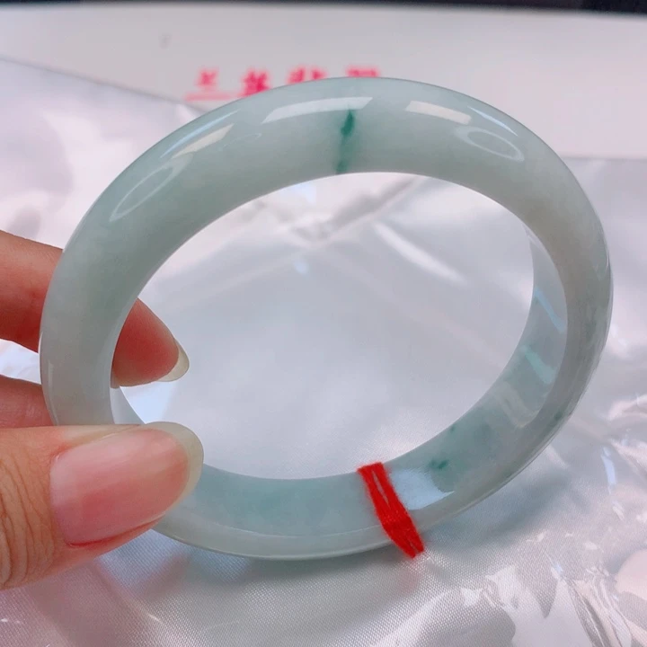 翡翠未镶嵌手镯59圈