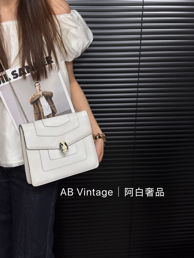 95新 BVLGARI/宝格丽 阿白奢品/宝格丽 白色大号信封包