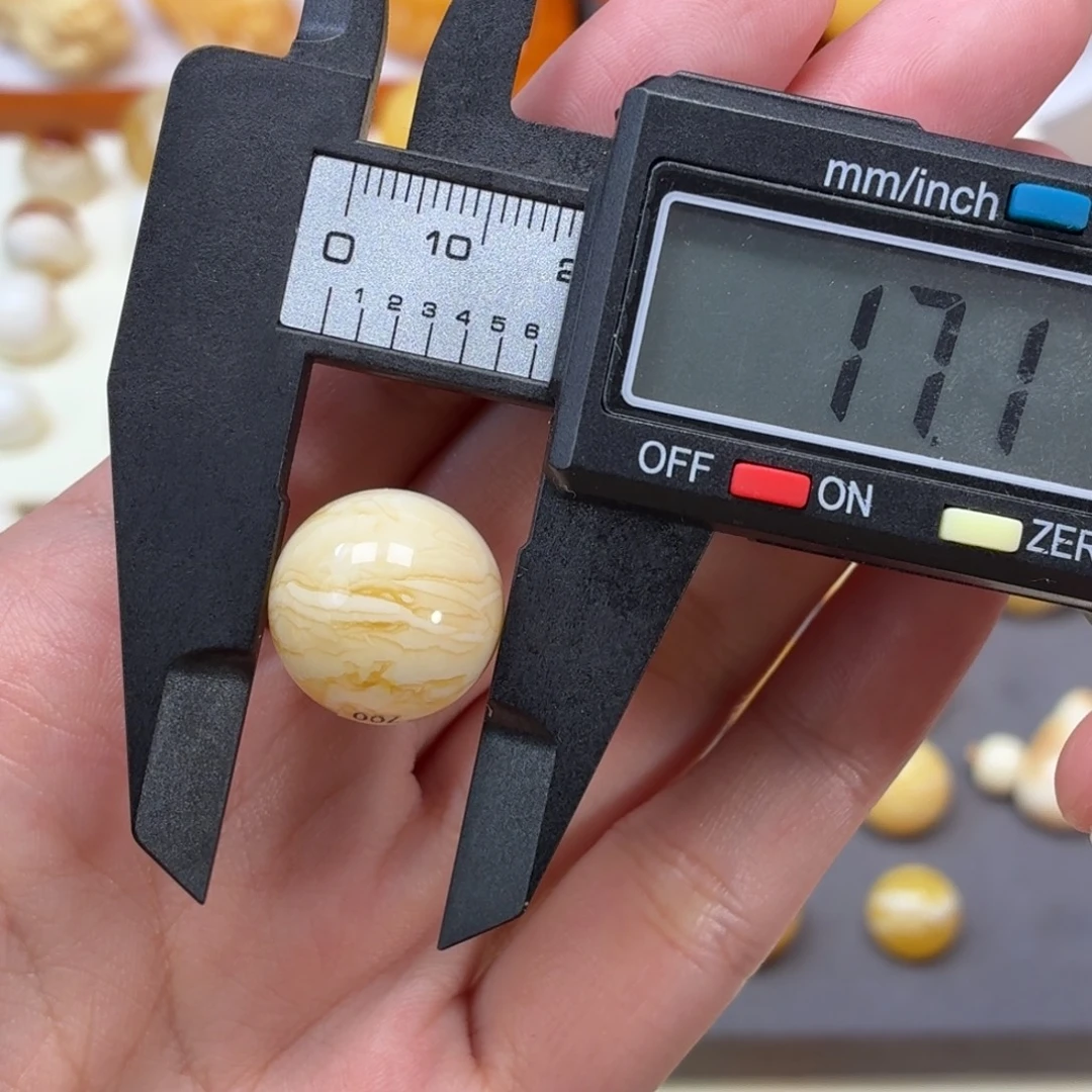 琥珀未镶嵌珠宝奇石俄料浓蜡虎皮纹圆珠17mm