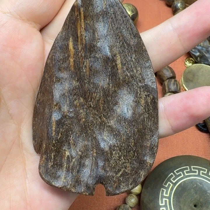 大叶紫檀（黑酸枝木类）