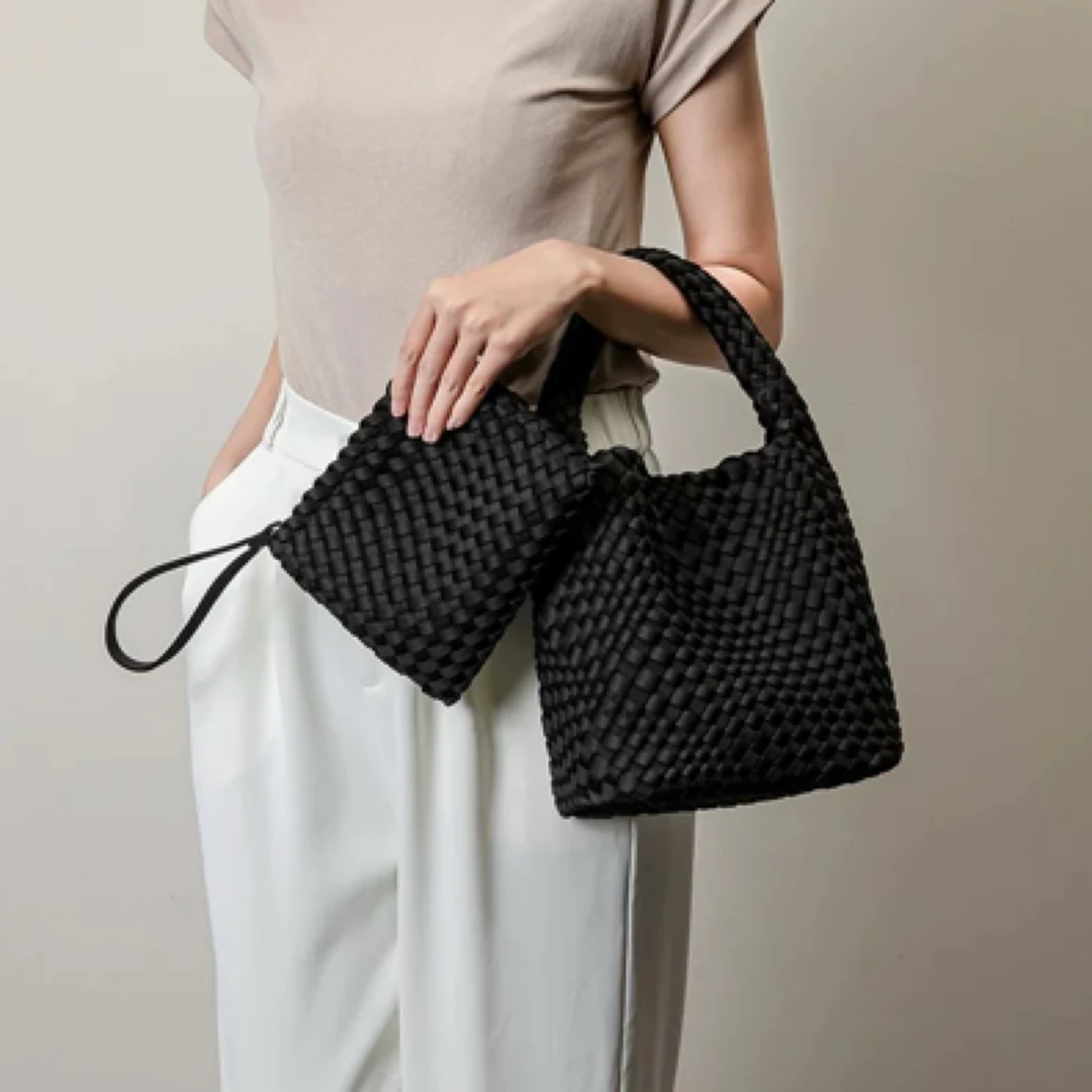 欧货～中号小羊皮手工包，百搭编织包时尚