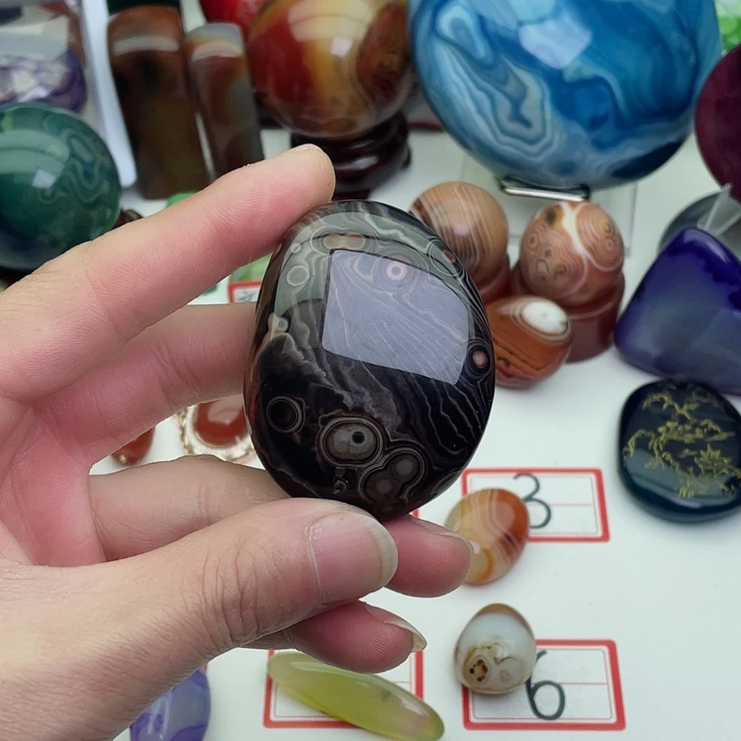 玛瑙/玉髓未镶嵌珠宝奇石