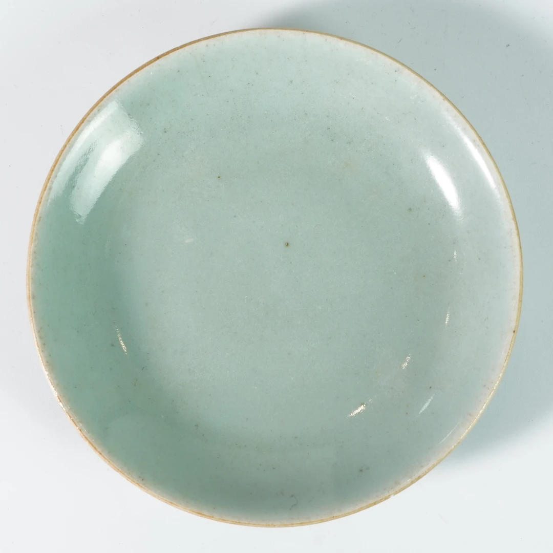 LABC251030004【十竹斋】清中期豆青釉赏盘