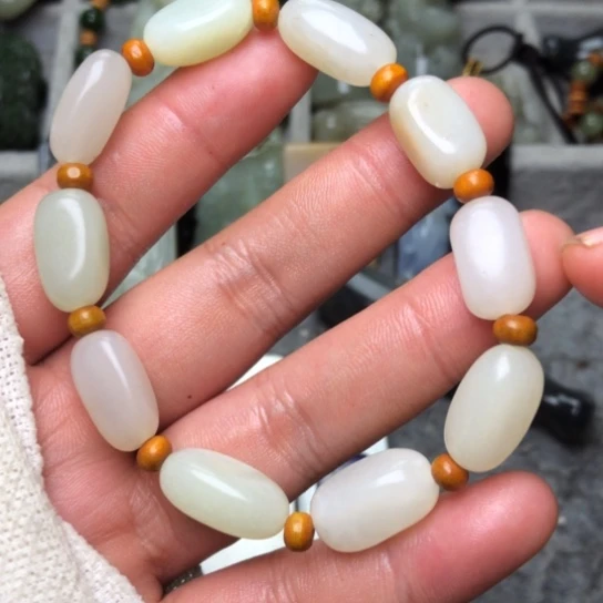 和田玉把件未镶嵌