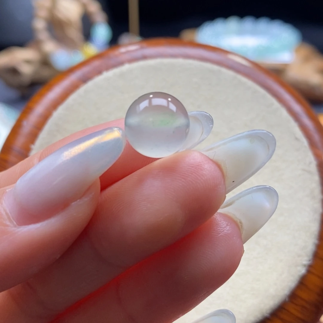 翡翠未镶嵌颈饰翡翠高冰茶飘绿珠