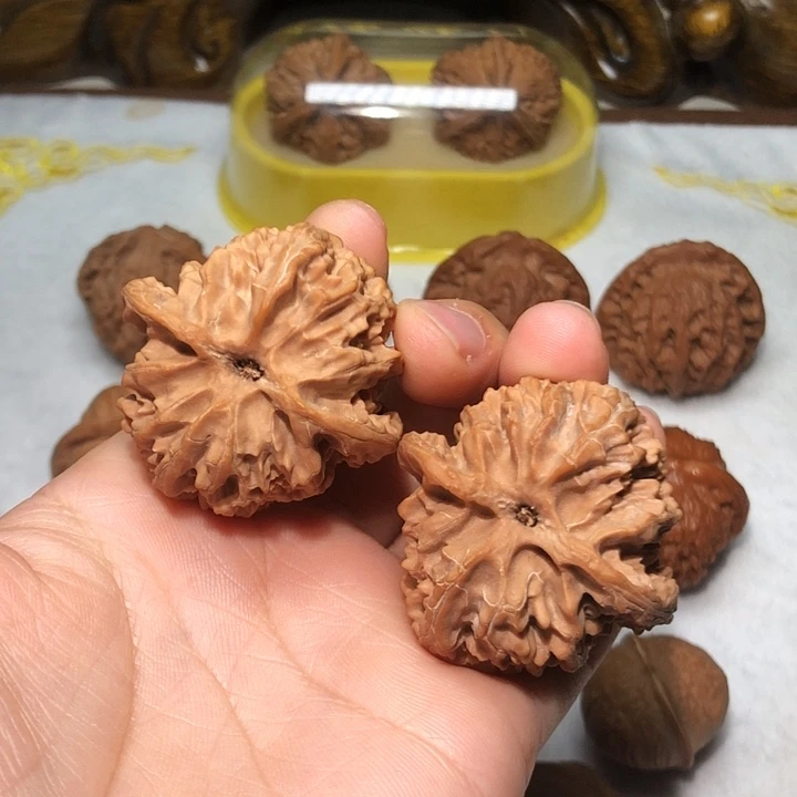 文玩核桃41.5苹果园