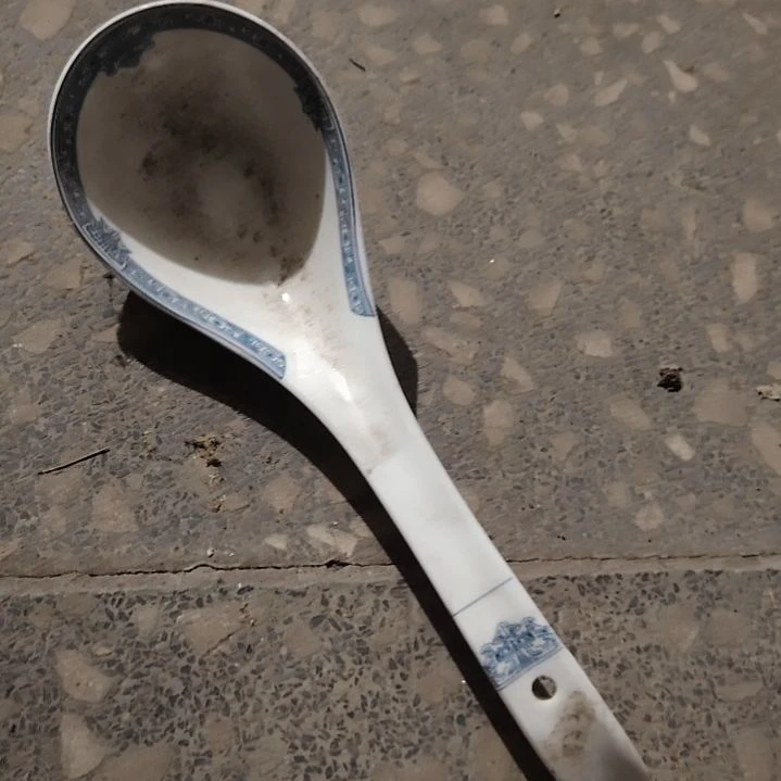 摆件陶瓷盘子碗啥都有