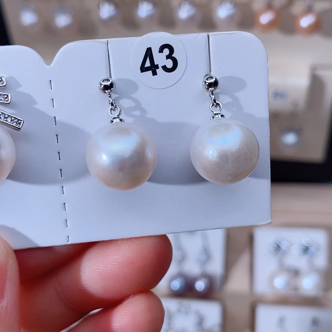 颈饰银S925镶嵌淡水珍珠