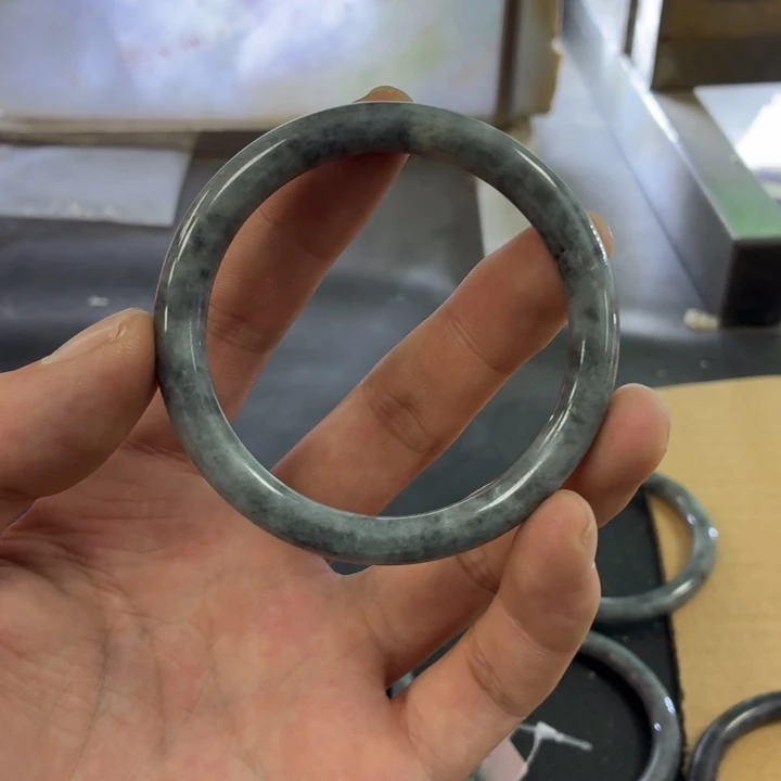 小***w翡翠未镶嵌手镯翡翠手镯