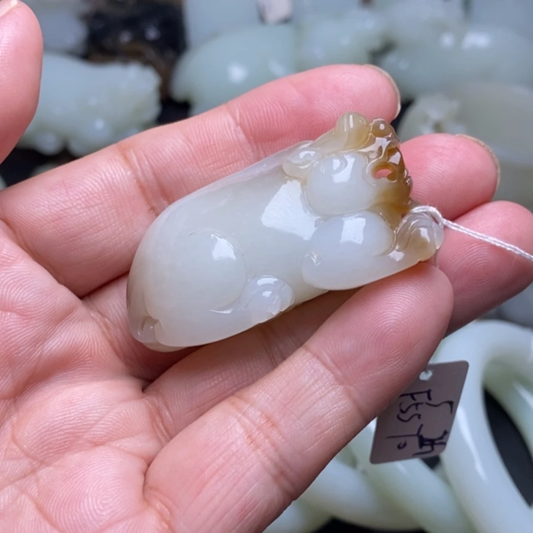 【闪购商品】颈饰未镶嵌和田玉