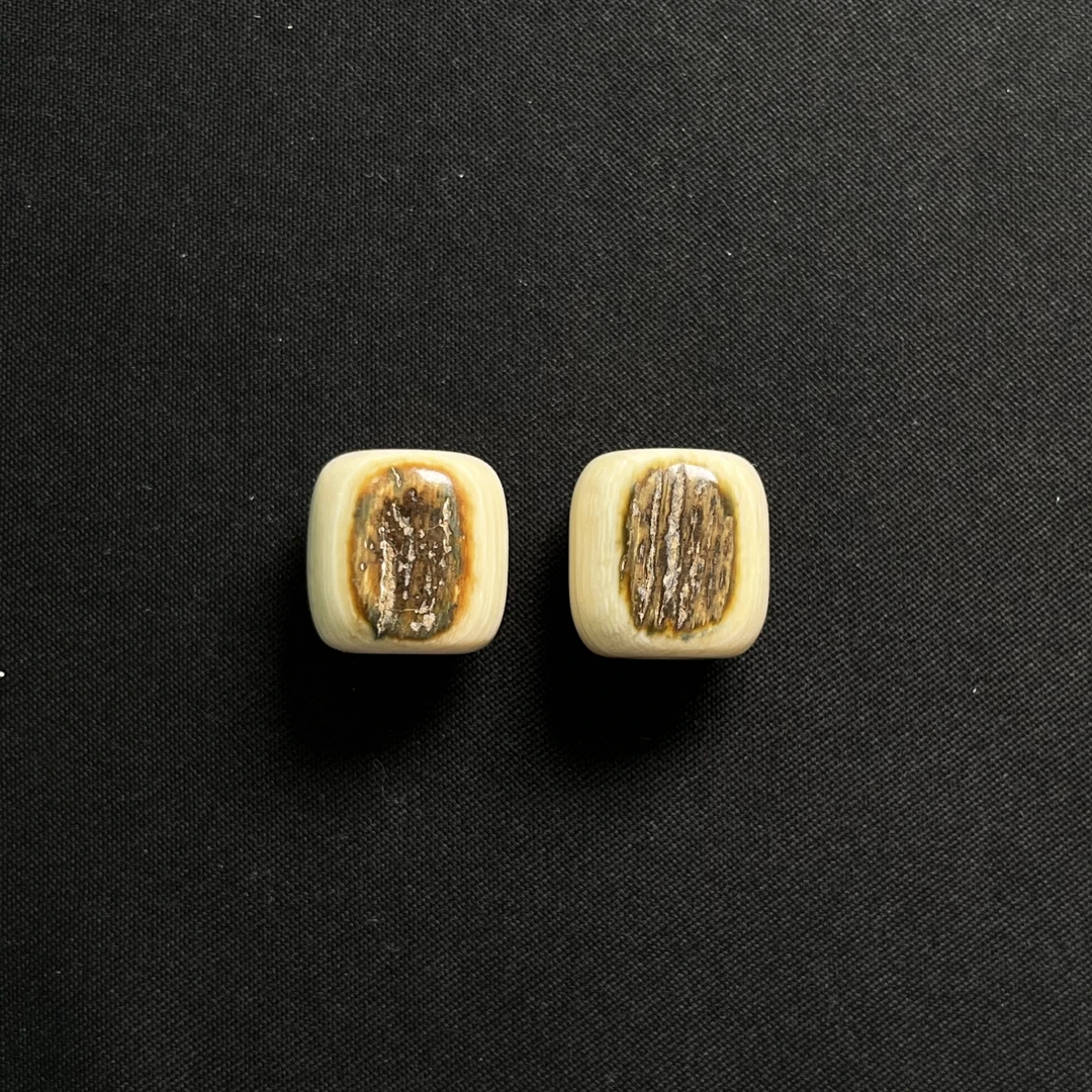 PL77 猛犸虎眼老型 只做天然猛犸牙 约珠径13*对孔13mm