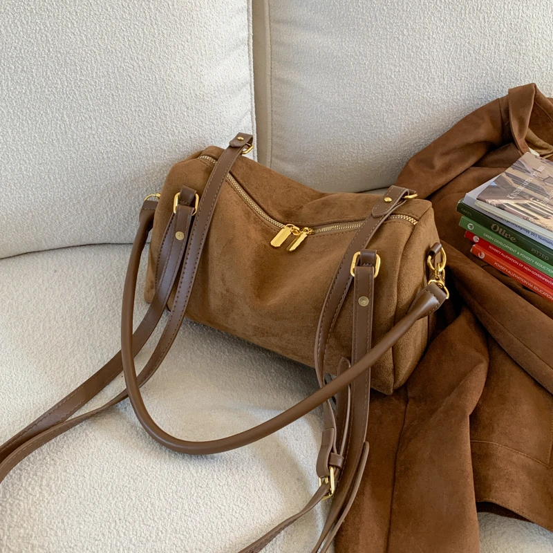 佐猫包包女款爆款2025新款秋冬复古磨砂单肩包腋下包水桶包手提包