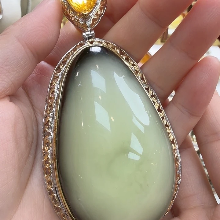 琥珀未镶嵌珠宝奇石