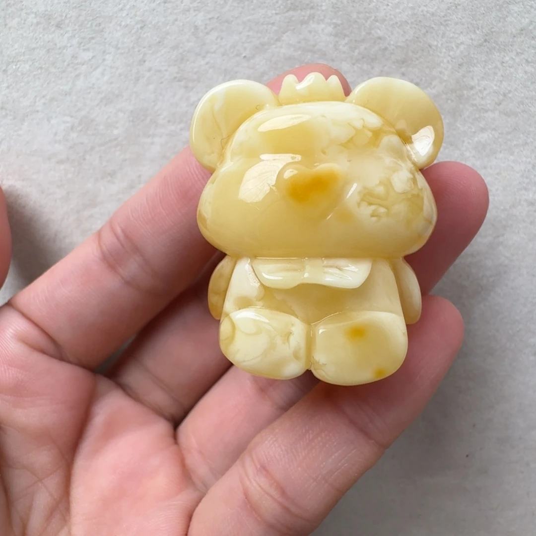 蜜蜡未镶嵌珠宝奇石超过七天不退不换，有瑕疵
