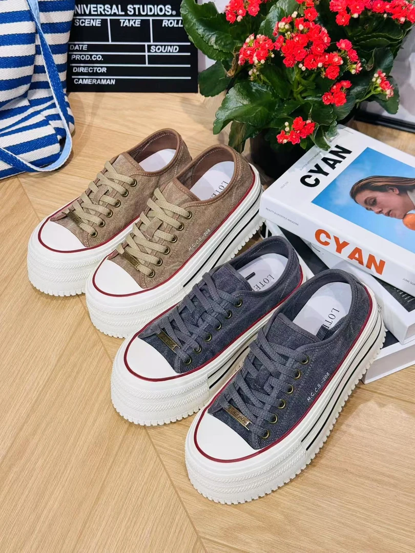 2025夏季新款欧版帆布鞋女时尚百搭轻便透气厚底增高休闲板鞋748