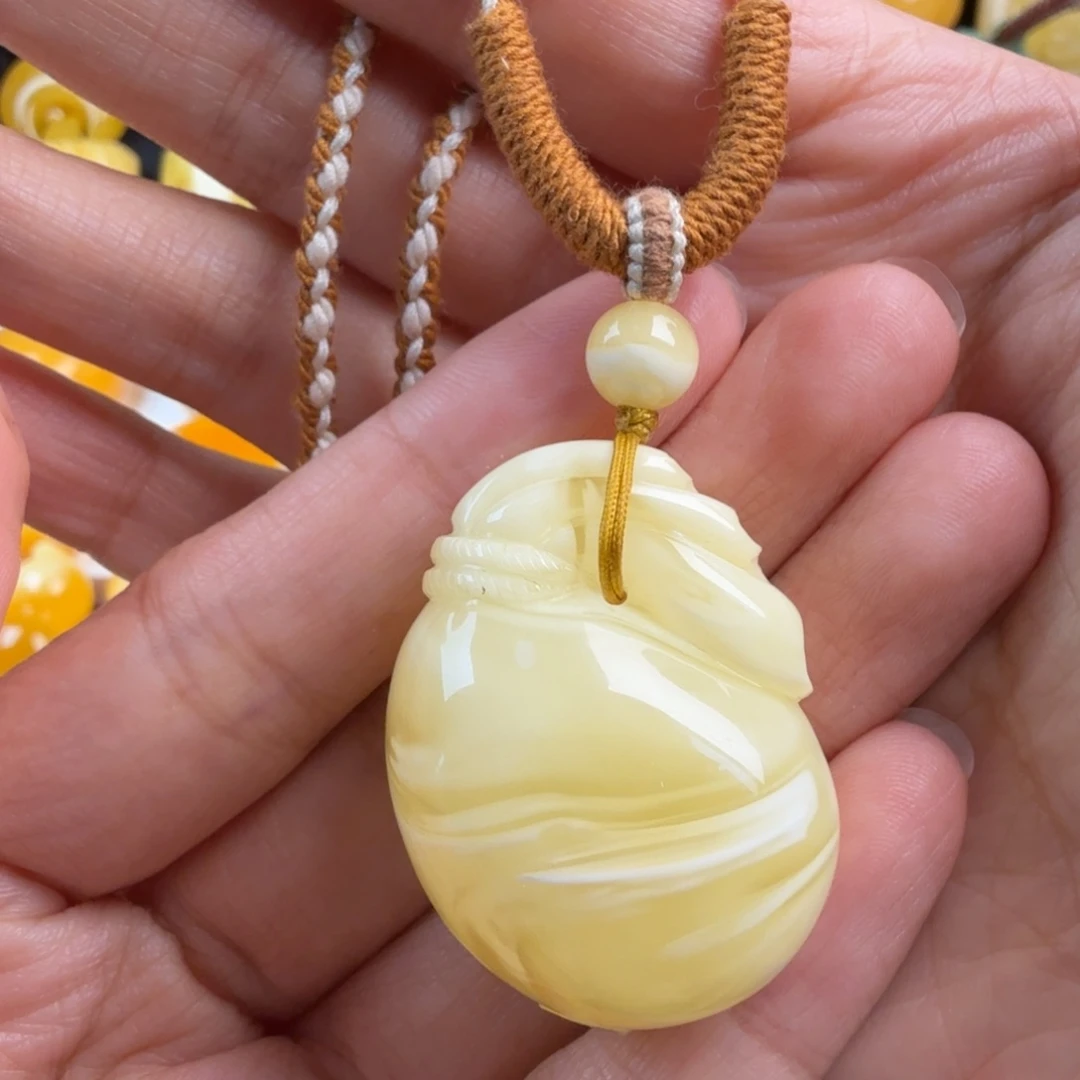 琥珀未镶嵌颈饰纯天然琥珀蜜蜡无优化