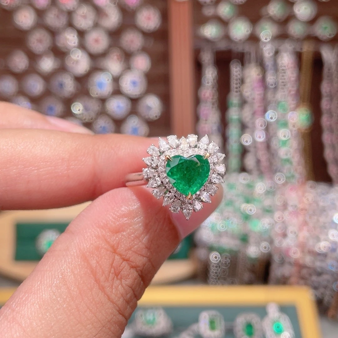 18K金镶嵌戒指祖母绿1.31ct 两用