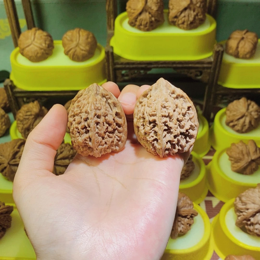 【闪购商品】文玩核桃吊坠满天星