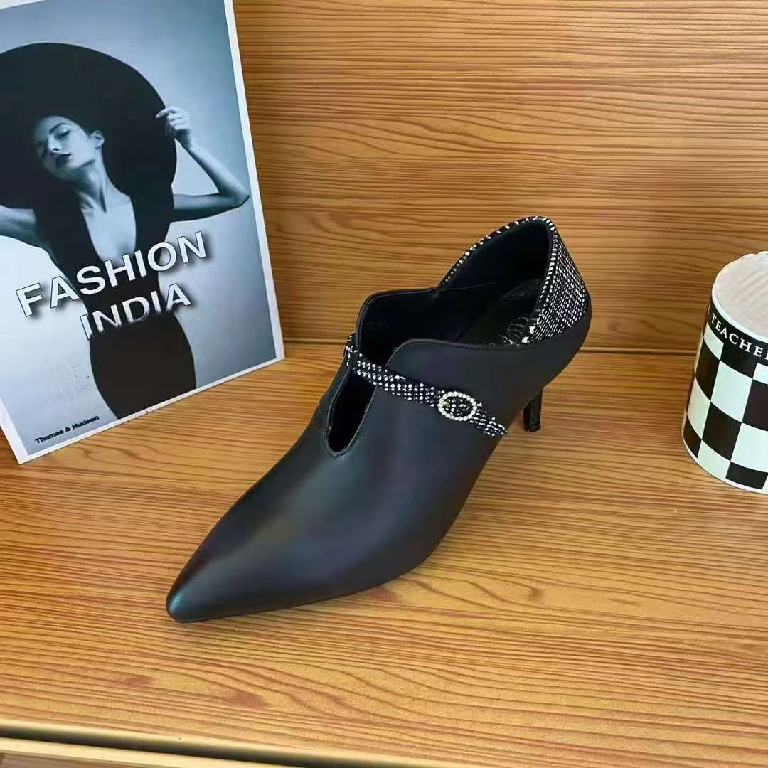 1072-11真皮高跟黑色短靴女尖头细跟瘦瘦靴春秋新款