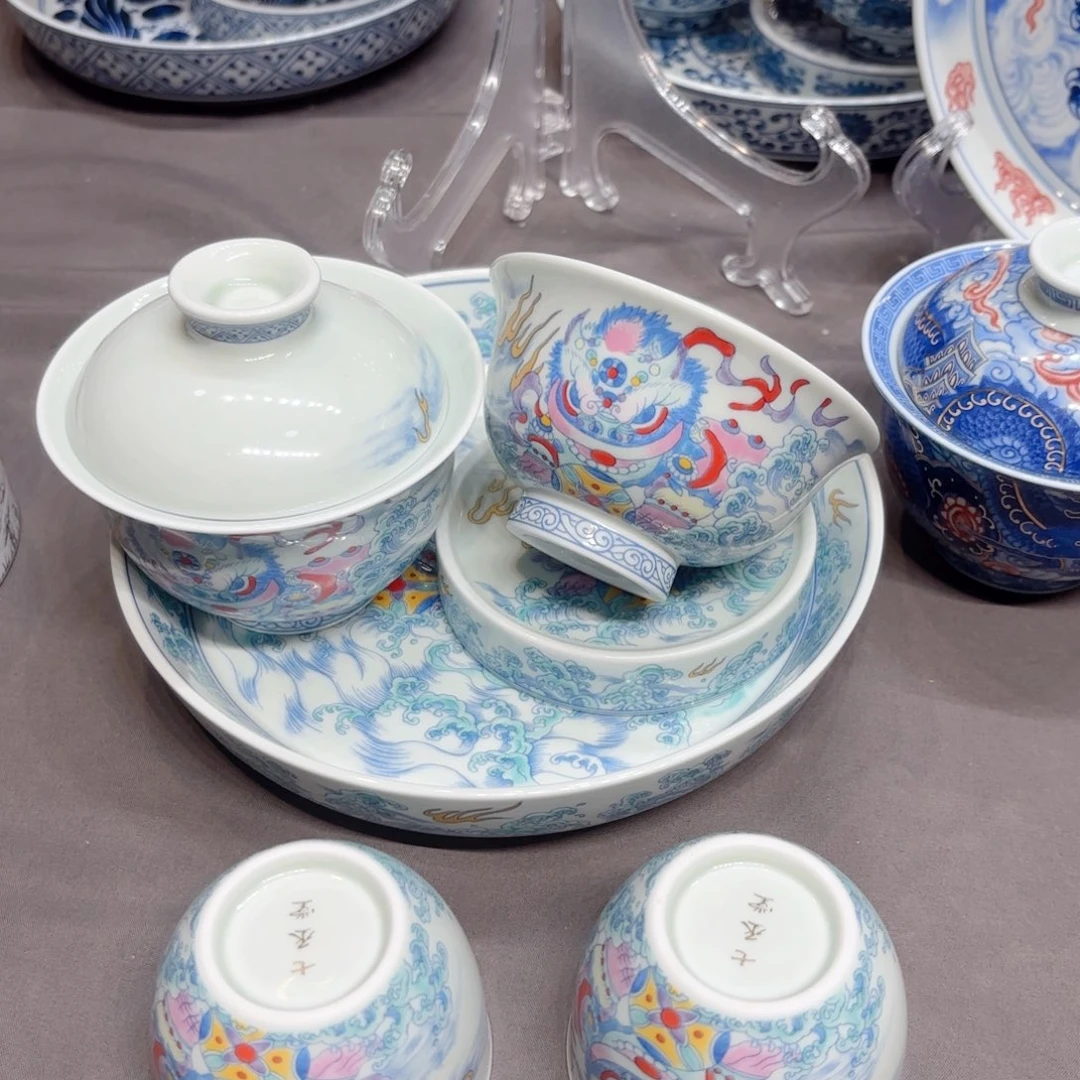 摆件景德镇陶瓷艺术展