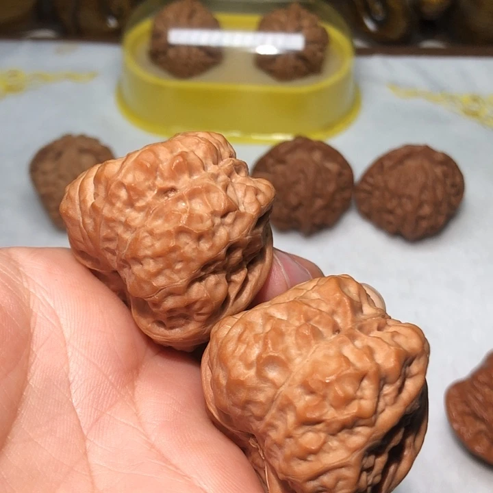 文玩核桃38蛤蟆头