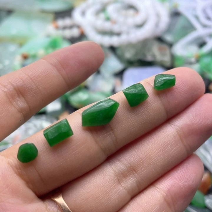 定制翡翠未镶嵌天然缅甸翡翠