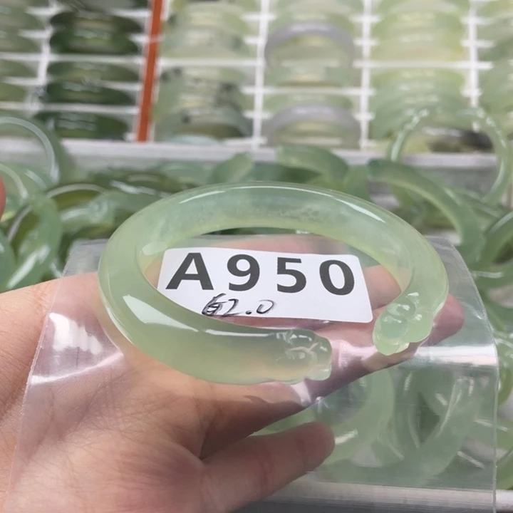 时***转蛇纹石玉未镶嵌手镯